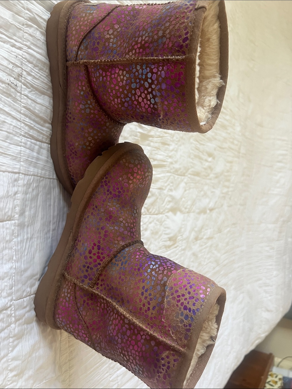 Kid's Cozy Metallic Pink Shearling Boots
